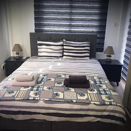 Hg Mare Apartament *