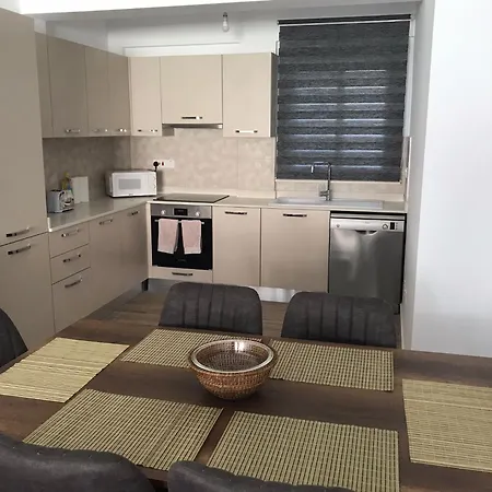 Hg Mare Apartament *
