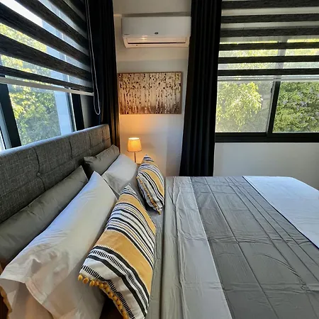 Hg Mare Apartament *